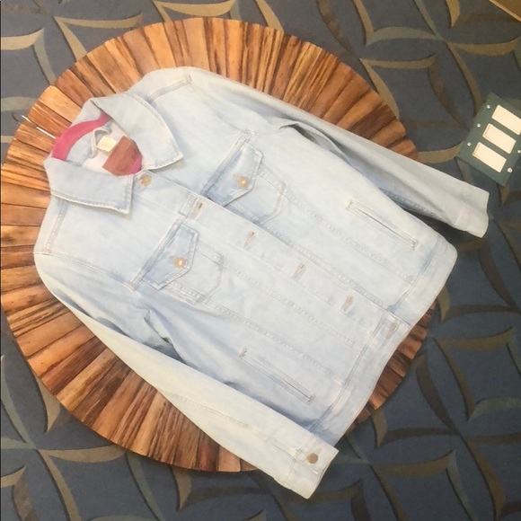 Levi's Jackets & Blazers - Levi’s Jean Jacket NWOT 👕